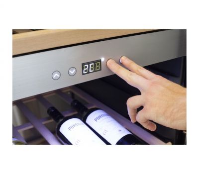 Винный шкаф CASO WineChef Pro 126-2D black