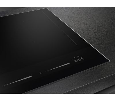 Индукционная варочная панель SMEG SIM1644D