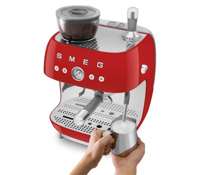 Кофемашина-эспрессо SMEG EGF03RDEU