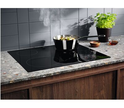 Индукционная варочная поверхность Electrolux LIB60420CK