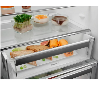 Встраиваемый холодильник Electrolux LNS9TE19S белый, двухкамерный 213/61л, морозилка снизу, No Frost