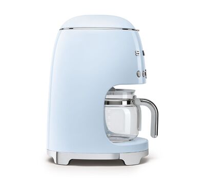 Капельная кофеварка Smeg DCF02NBEU