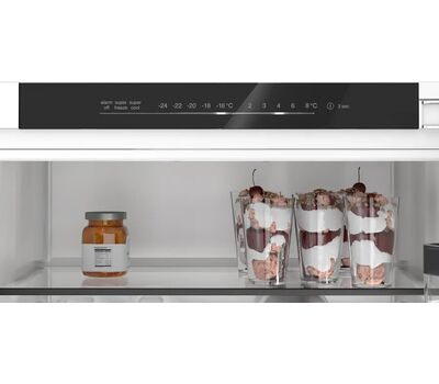 Встраиваемый двухкамерный холодильник Bosch KIN96SFD0