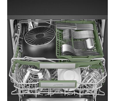 Посудомоечная машина Smeg STL7322BQL