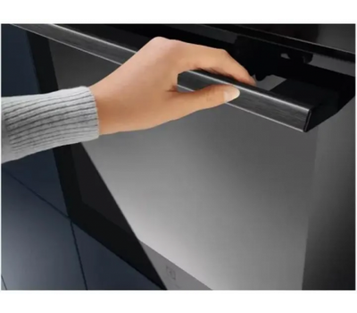 Духовой шкаф Electrolux EOC8P39WZ