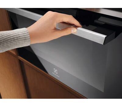 Духовой шкаф Electrolux EVL6E49X