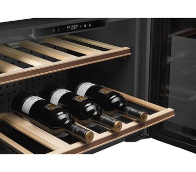 Винный шкаф Smeg CVI320XE